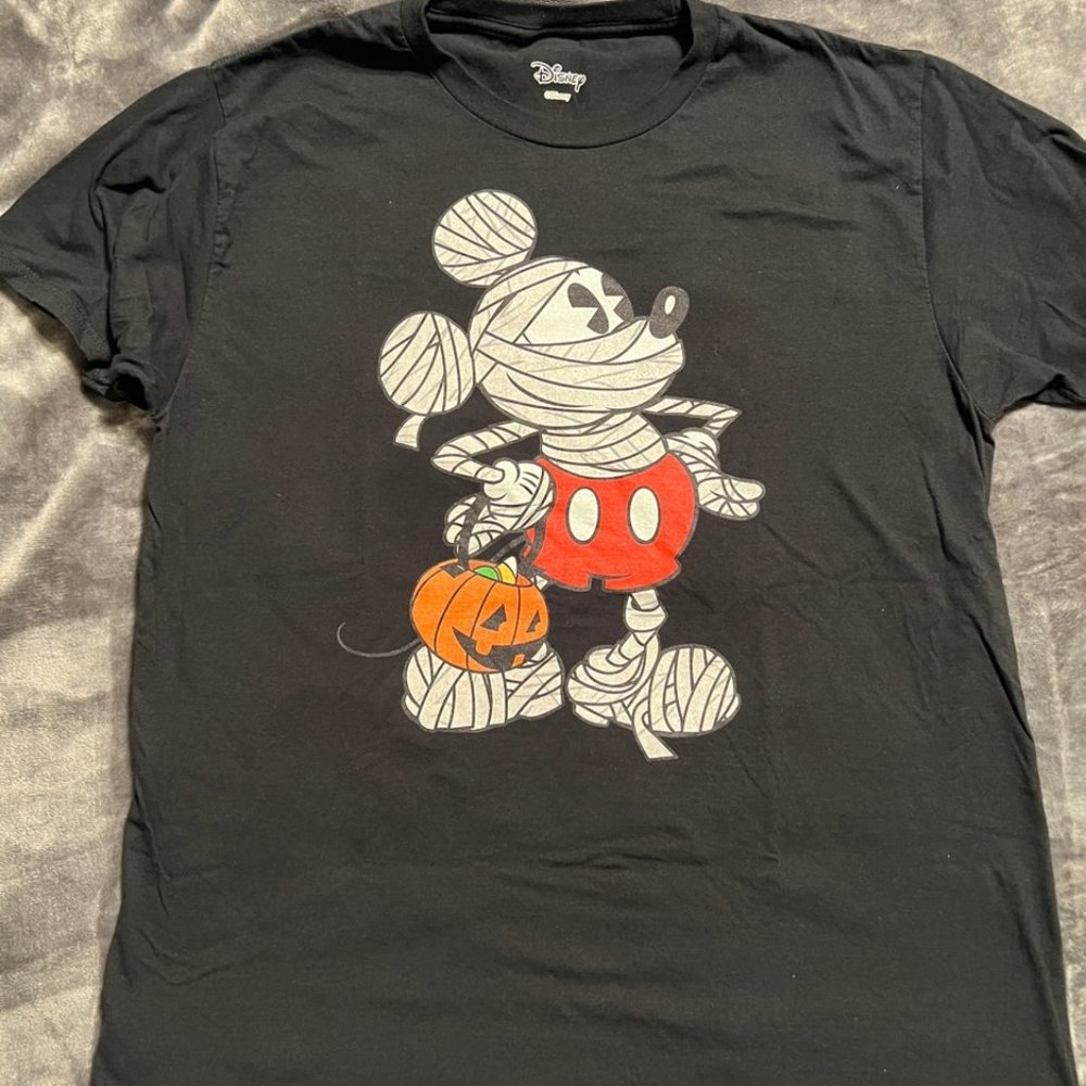Mickey Mouse Halloween Shirt size Large UNISEX